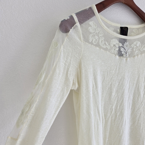 Free People Romantics Pretty Pretty Lace Long Sleeve Top Bloussize size XS - Picture 13 of 16